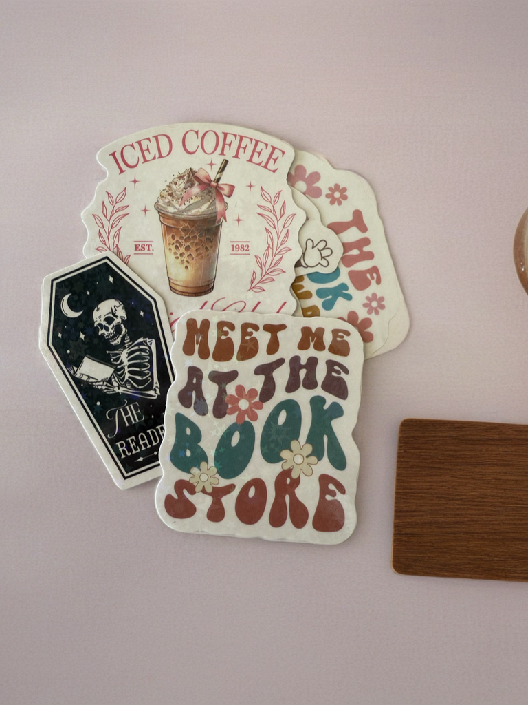 Blind date with a kindle- cozy box surprise! (Device NOT included)