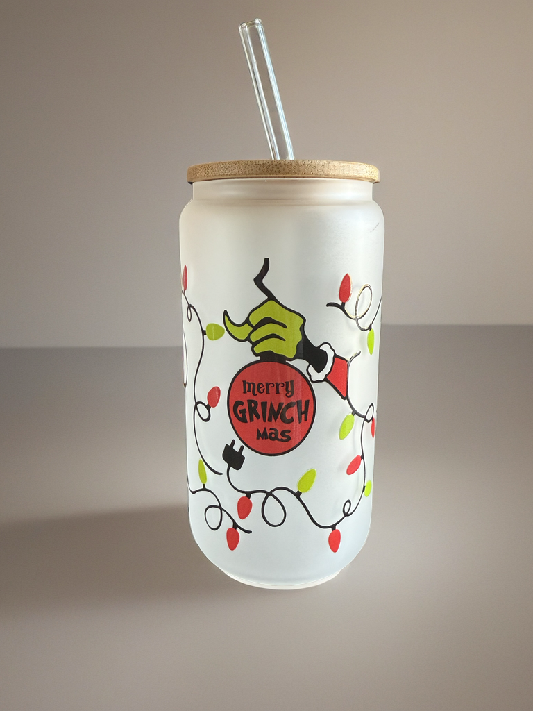 🎄 “Merry Grinchmas” Frosted Glass Cup 💚