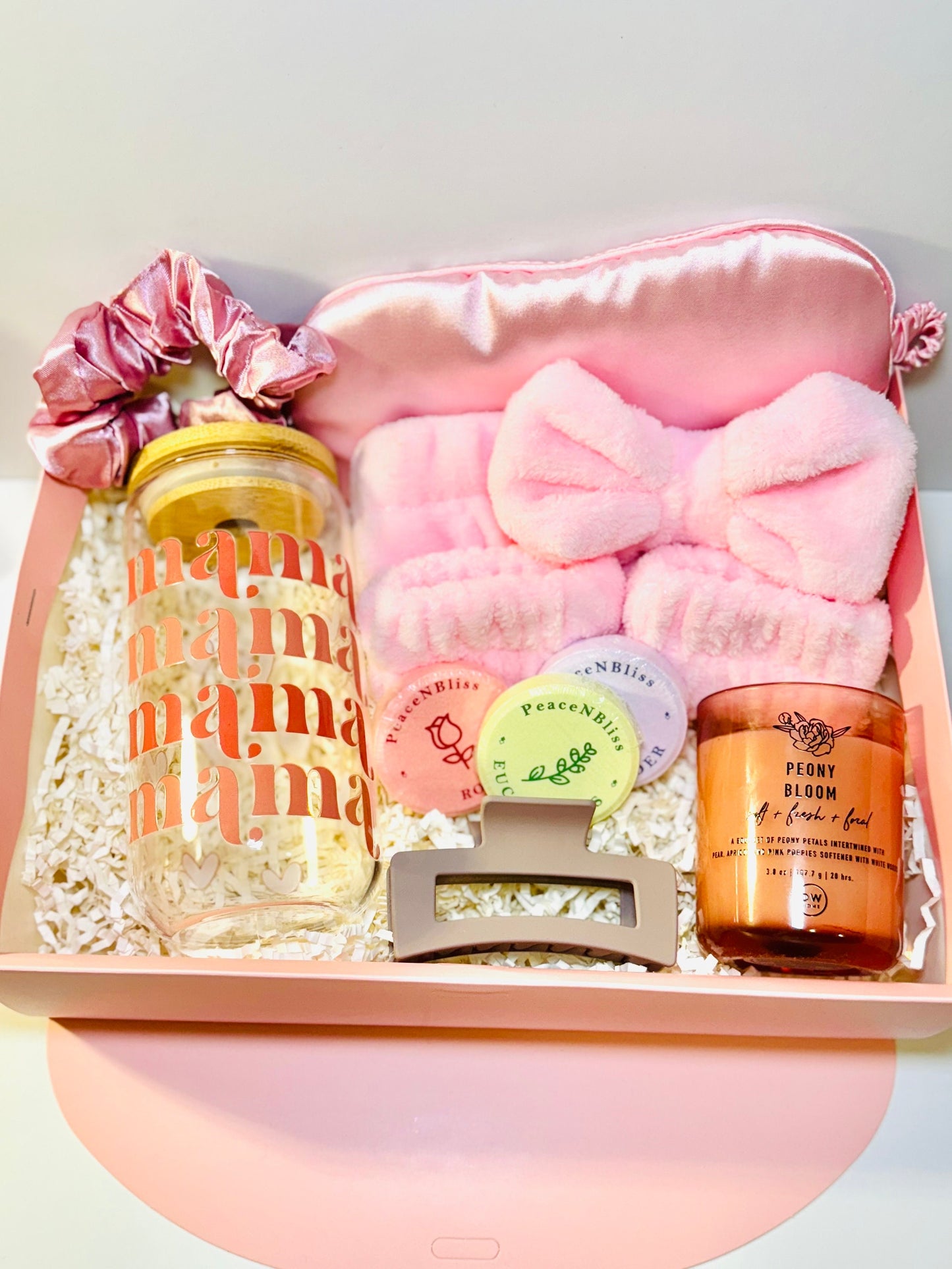 Mama to be gift box. Gift box for mamas. Mama self care box. Box for any mama. For her gift box. Relaxing spa box for mama.