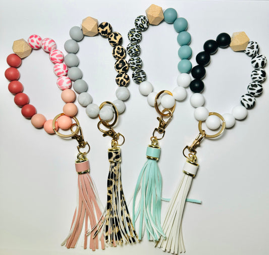 Women’s Wristlet Keychain Holder