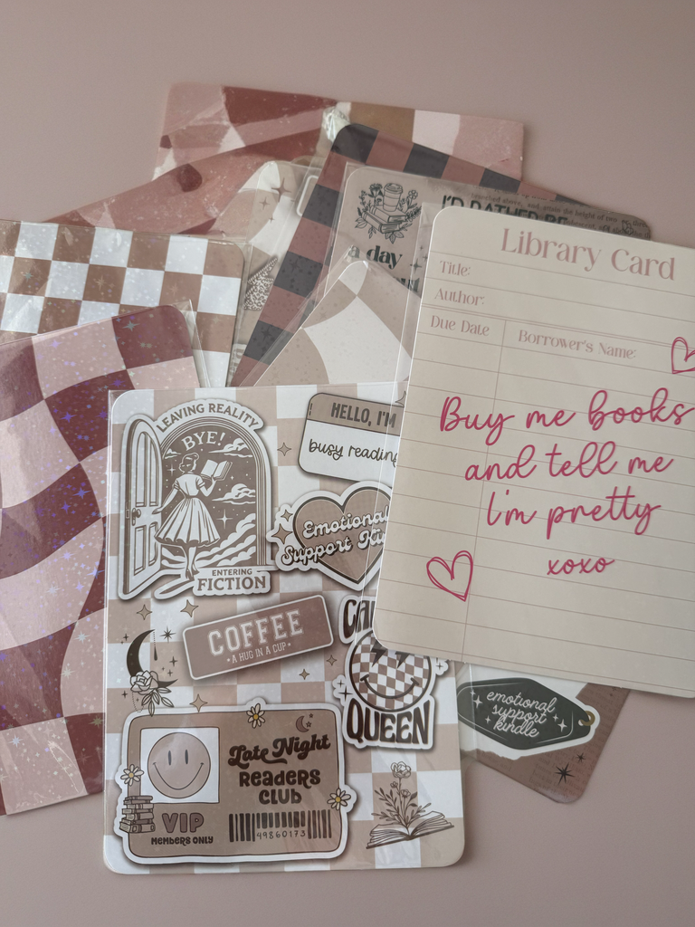 Blind date with a kindle- cozy box surprise! (Device NOT included)