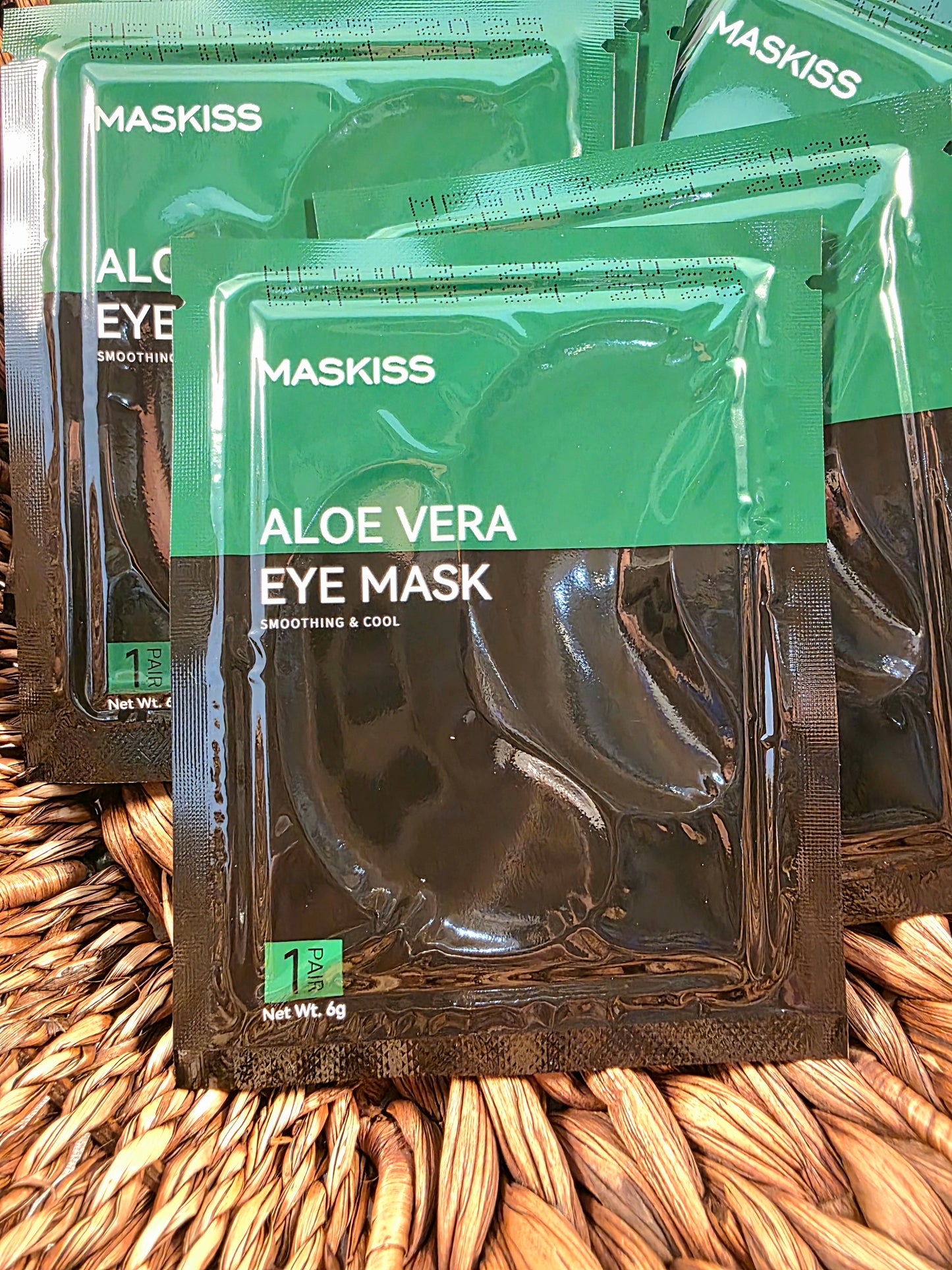 Aloe Vera Eye Mask Add-On – Soothe, De-Puff, Repeat